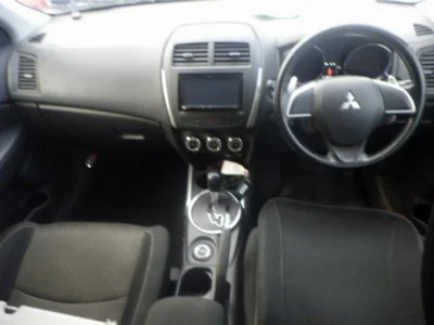 MITSUBISHI RVR