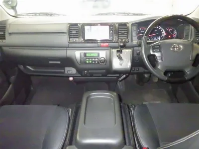 TOYOTA REGIUS VAN