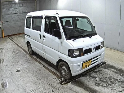 NISSAN CLIPPER VAN