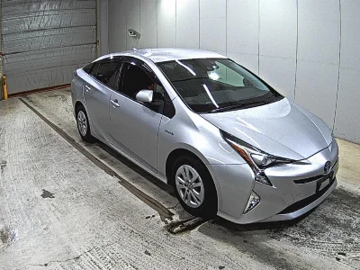 TOYOTA PRIUS, 2017 — лот японского аукциона