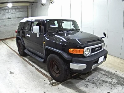 TOYOTA FJ CRUISER