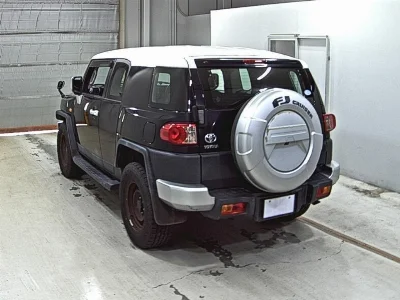 TOYOTA FJ CRUISER