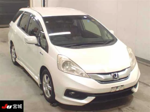 Honda Fit Shuttle 2013