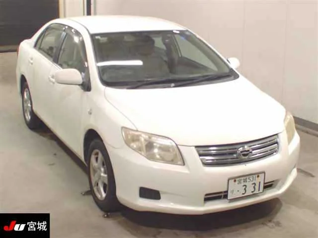 Toyota Corolla Axio  с аукциона в Японии