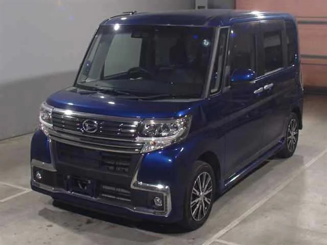 Daihatsu Tanto 2018