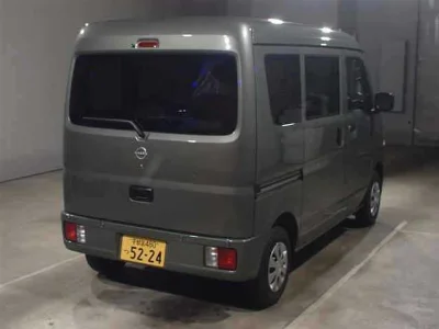 NISSAN CLIPPER VAN
