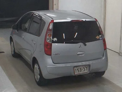 MITSUBISHI COLT
