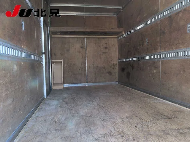Toyota Dyna  с аукциона в Японии
