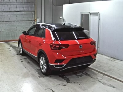 VOLKSWAGEN T-ROC