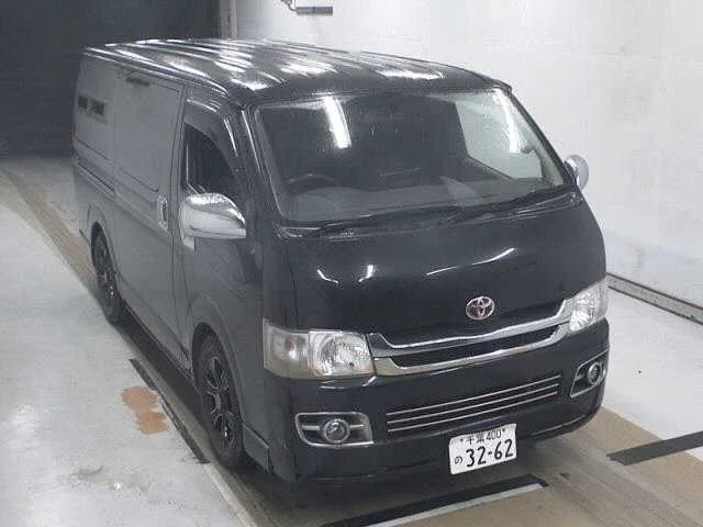 Toyota HiAce Van 2010