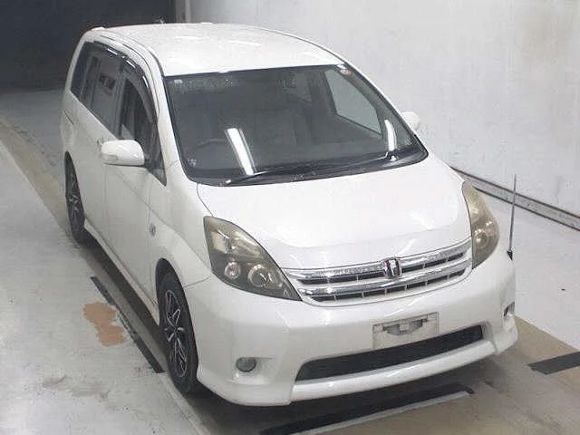 Toyota Isis 2009