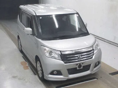 MITSUBISHI DELICA D2