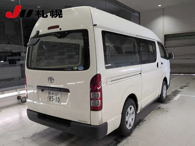 Toyota HiAce Van  с аукциона в Японии
