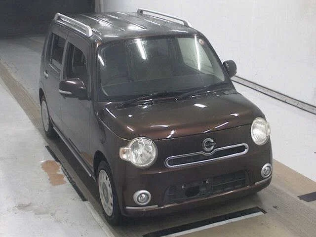 Daihatsu Mira Cocoa 2010
