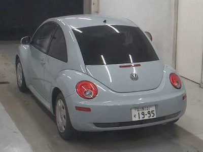 VOLKSWAGEN NEW BEETLE