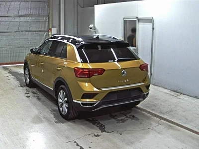 VOLKSWAGEN T-ROC
