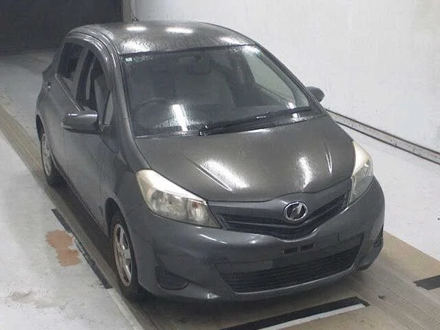 Toyota Vitz 2012