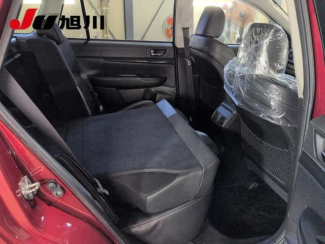 Subaru Legacy  с аукциона в Японии