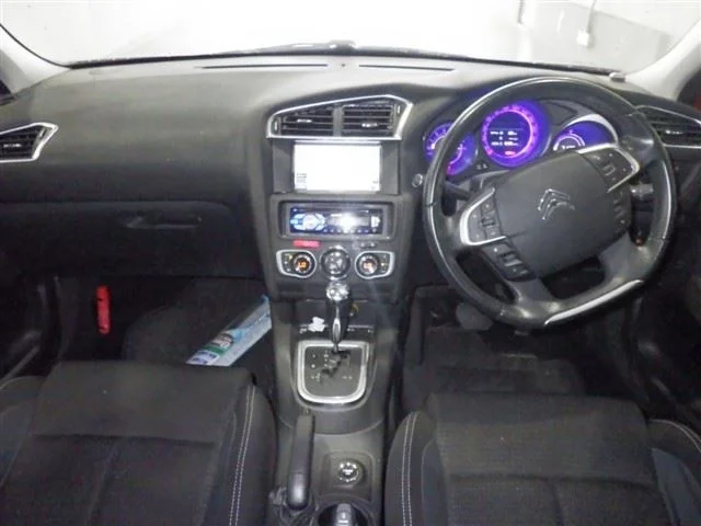 Citroen C4  с аукциона в Японии