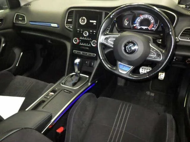 Renault Megane  с аукциона в Японии