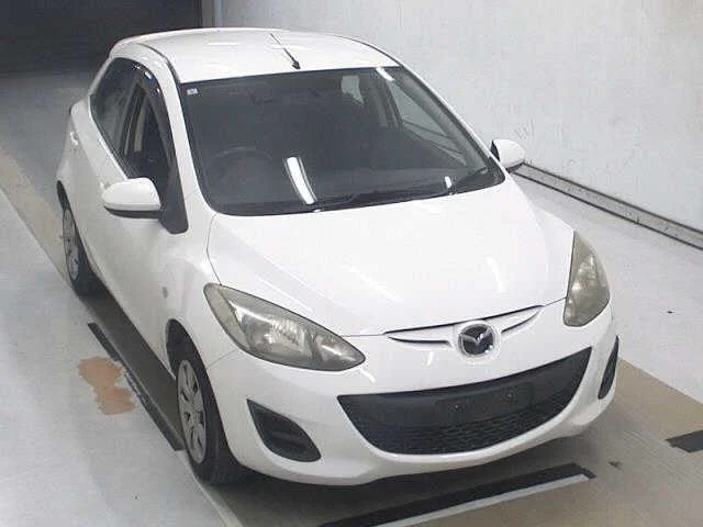 Mazda Demio 2013