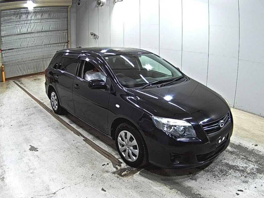 Toyota Corolla Fielder 2011