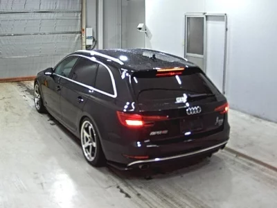 Статистика аукционов Audi A4 Avant