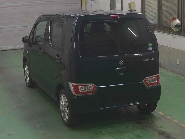 Suzuki Wagon R  с аукциона в Японии