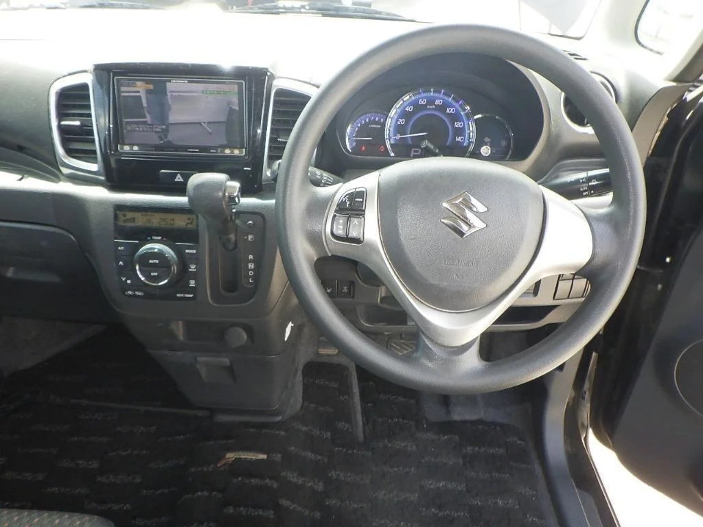 Suzuki Spacia Custom  с аукциона в Японии