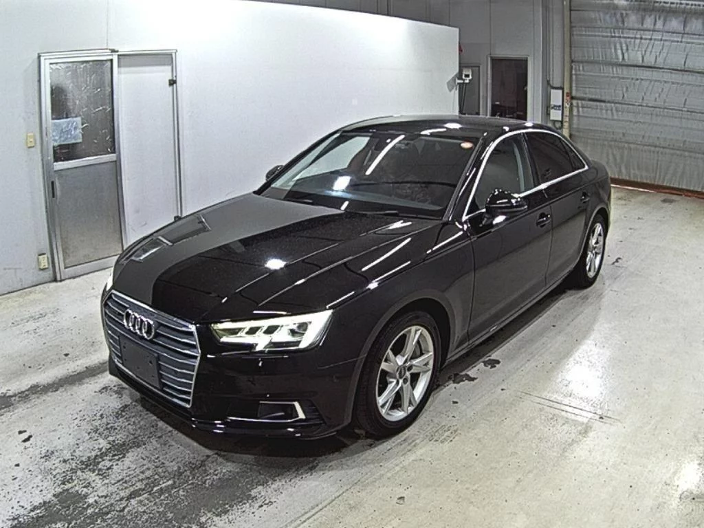 Audi A4  с аукциона в Японии