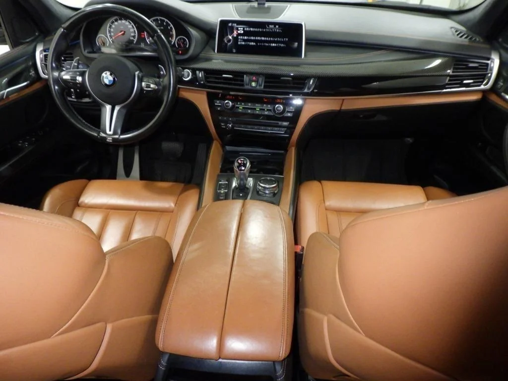 BMW X5M  с аукциона в Японии