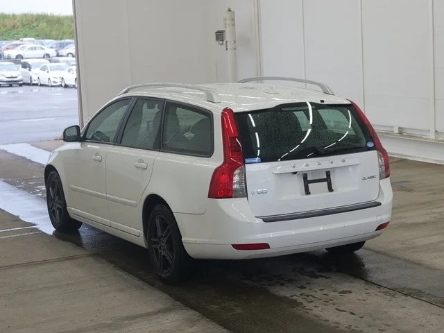 Volvo V50  с аукциона в Японии
