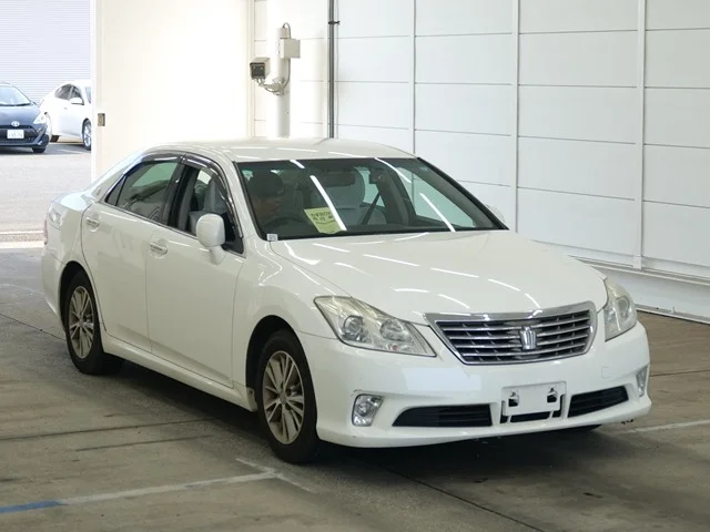 Toyota Crown 2010