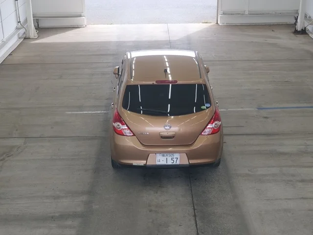 Nissan Tiida  с аукциона в Японии