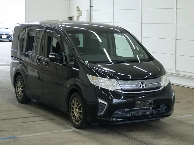Honda Stepwgn 2017