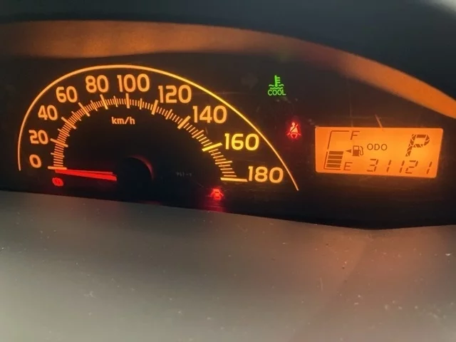 Toyota Vitz  с аукциона в Японии