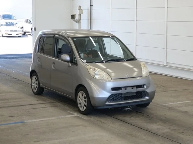 Honda Life 2005