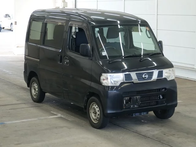 Nissan Clipper 2013