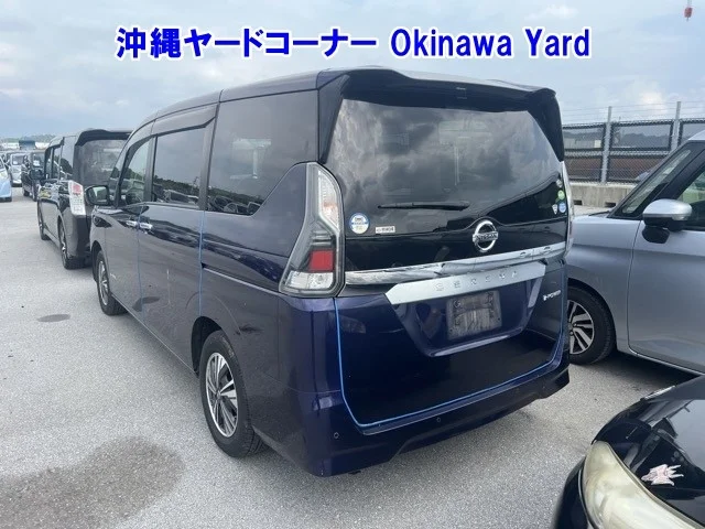 Nissan Serena  с аукциона в Японии