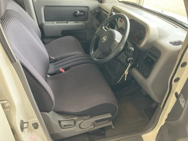 Nissan Cube  с аукциона в Японии