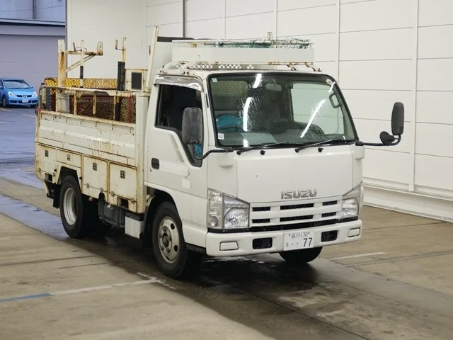 Isuzu Elf 2008