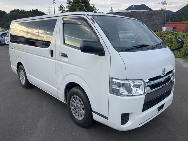 Toyota HiAce Van 2014