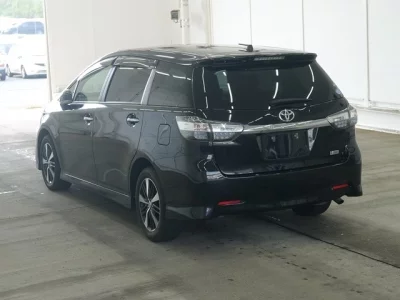 TOYOTA WISH