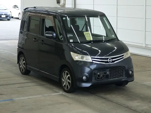 Nissan Roox 2010
