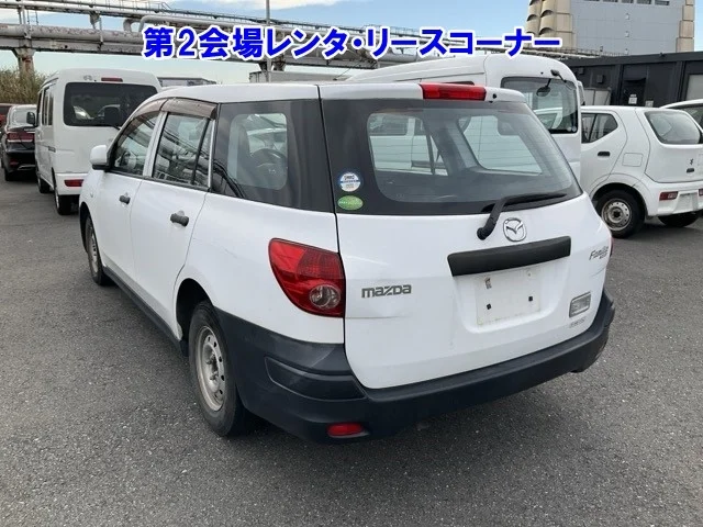 Mazda Familia  с аукциона в Японии
