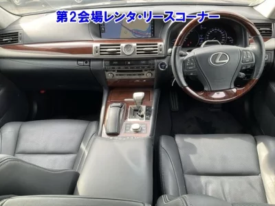 Lexus LS600hL