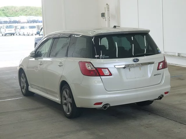 Subaru Exiga  с аукциона в Японии