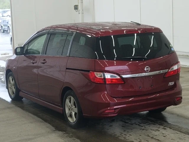 Nissan Lafesta  с аукциона в Японии