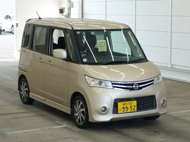 Nissan Roox 2013