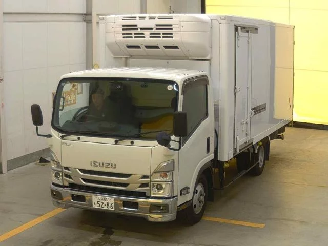 Isuzu Elf 2022